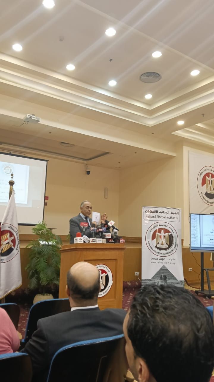 جانب من المؤتمر (1) جانب من المؤتمر (1)