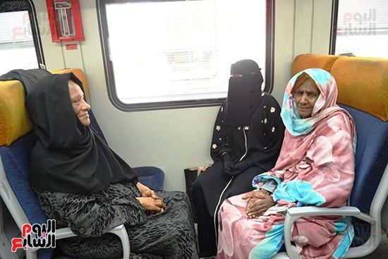 مغادرة السودانيين (6) مغادرة السودانيين (6)