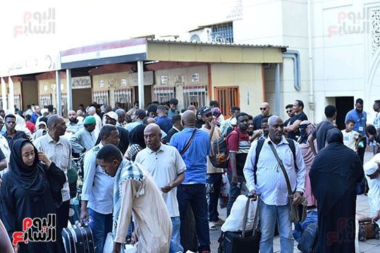 مغادرة السودانيين (14) مغادرة السودانيين (14)