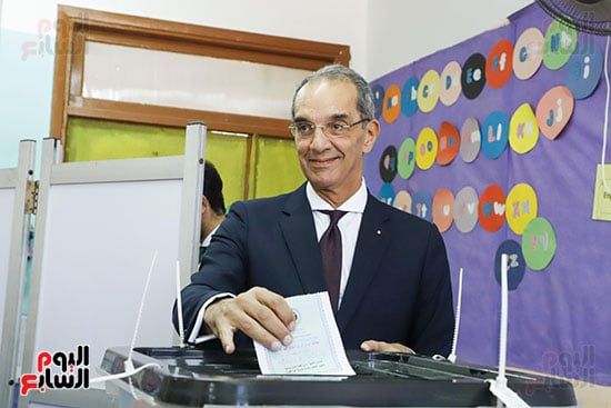 تصويت وزير الأتصالات