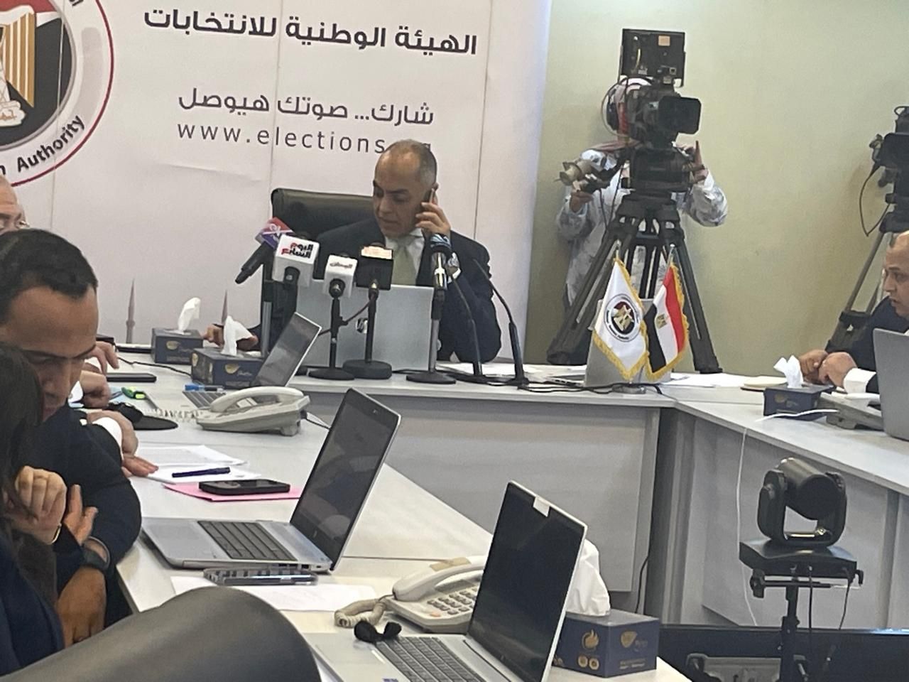 غرفة العمليات فى انتخابات الشيوخ غرفة العمليات فى انتخابات الشيوخ