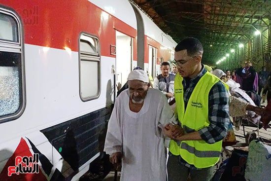وصول القطار الأسبوعى الرابع للأشقاء السودانيين (4)