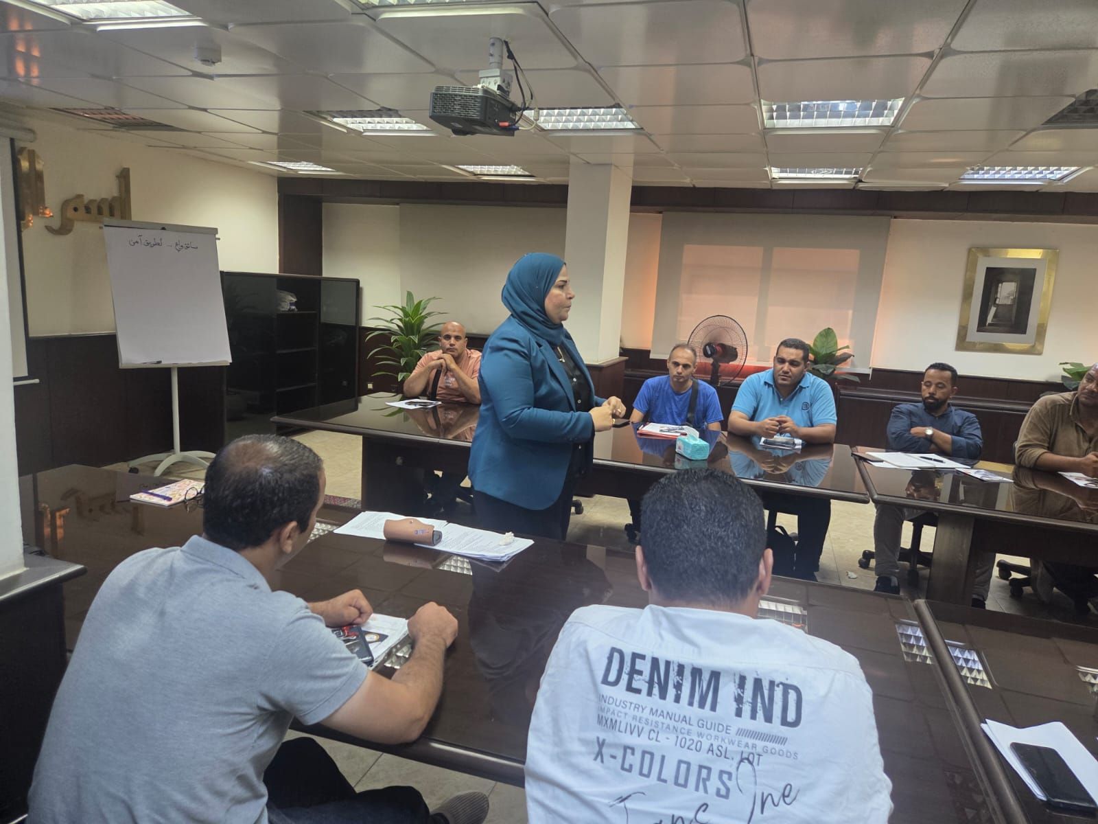 البرنامج التدريبى المجانى لتدريب وتأهيل سائقى الشاحنات (3)