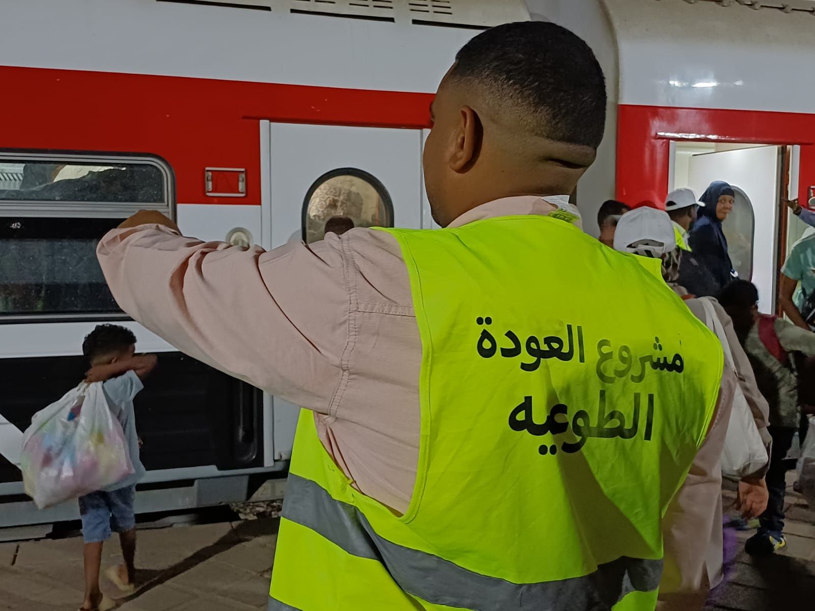 محطة السد العالى تستقبل الأشقاء السودانيين (16) محطة السد العالى تستقبل الأشقاء السودانيين (16)