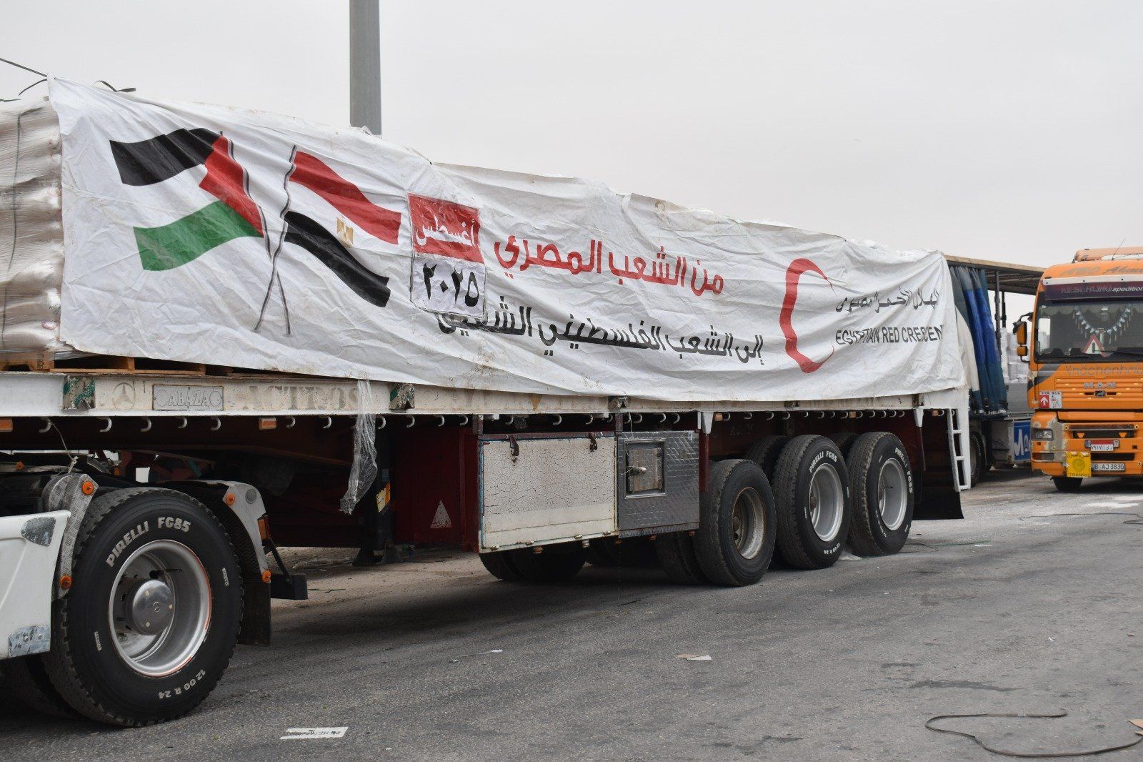 إطلاق القافلة الـ21 من زاد العزة بحمولة 3500 طن من المساعدات لقطاع غزة (4) إطلاق القافلة الـ21 من زاد العزة بحمولة 3500 طن من المساعدات لقطاع غزة (4)