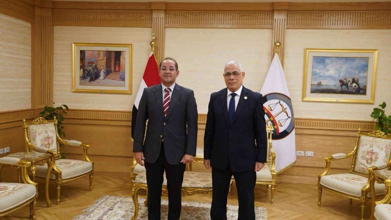 النائب العام يستقبل وزير المالية (3) النائب العام يستقبل وزير المالية (3)