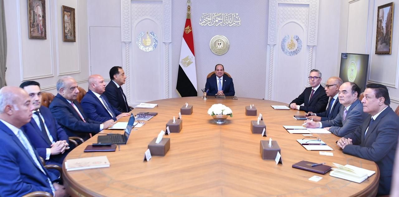 خلال اللقاء (1)