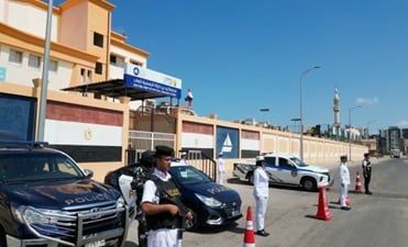 انتشار أمني واسع في محيط المدارس والجامعات (2) انتشار أمني واسع في محيط المدارس والجامعات (2)