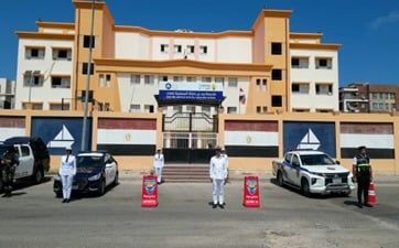 تواجد امني بمحيط المدارس والمعاهد والجامعات في مختلف أنحاء الجمهورية (1) تواجد امني بمحيط المدارس والمعاهد والجامعات في مختلف أنحاء الجمهورية (1)