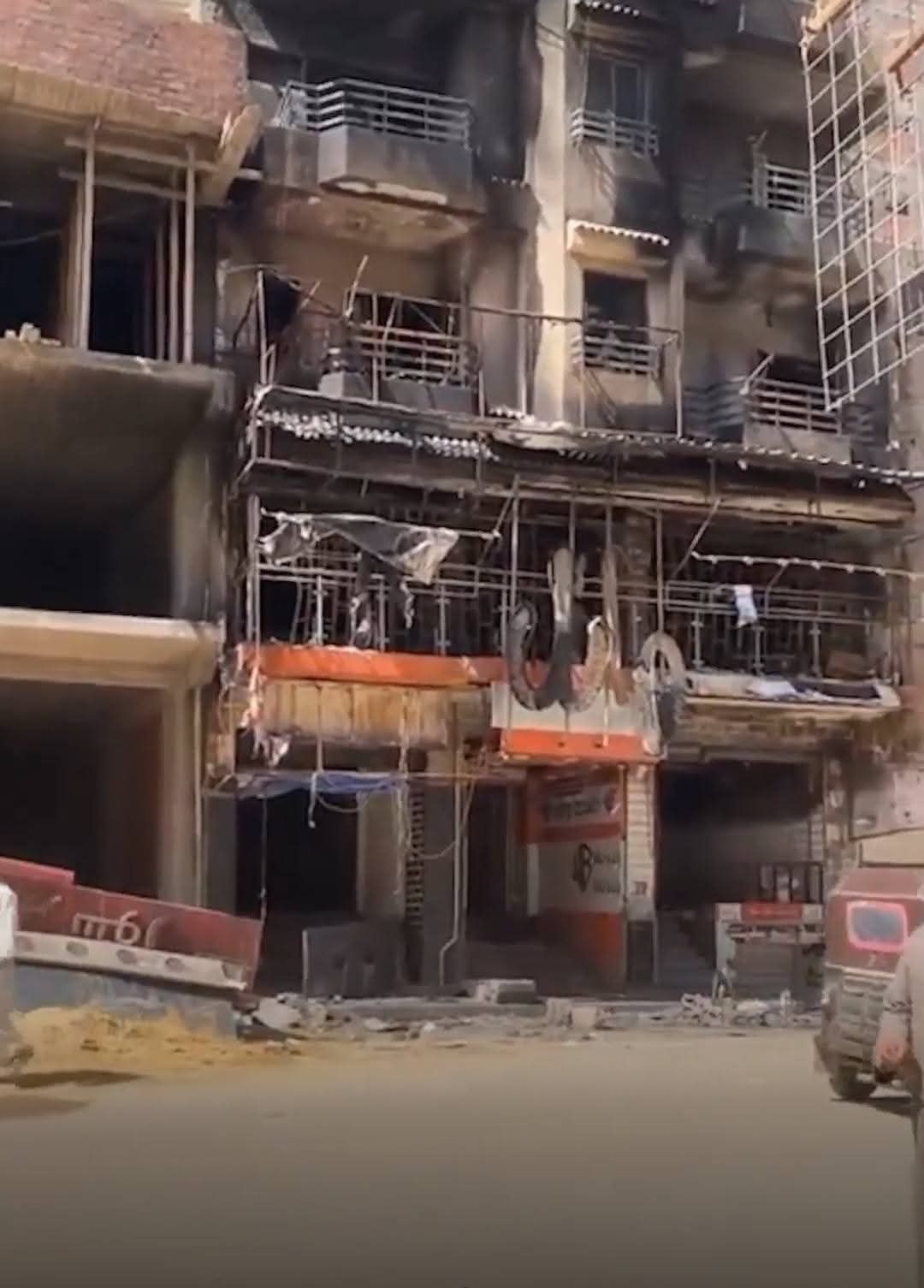 حريق عقار فيصل