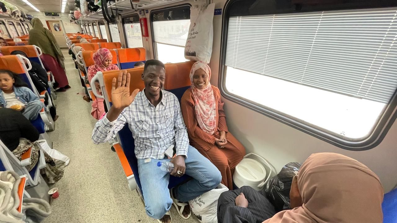 قطار السودانيين قطار السودانيين