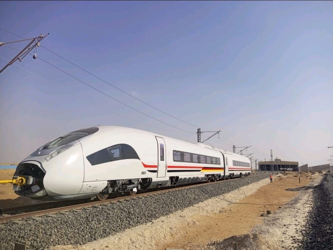 قطار فائق السرعة قطار فائق السرعة