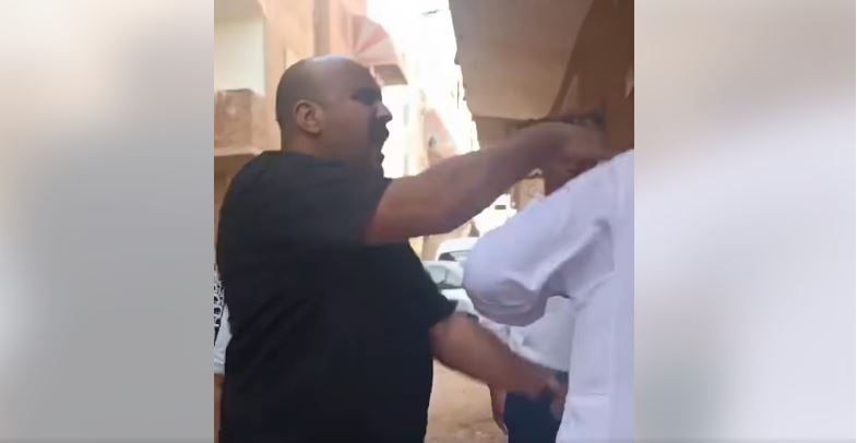 صفع الرجل المسن فى السويس صفع الرجل المسن فى السويس