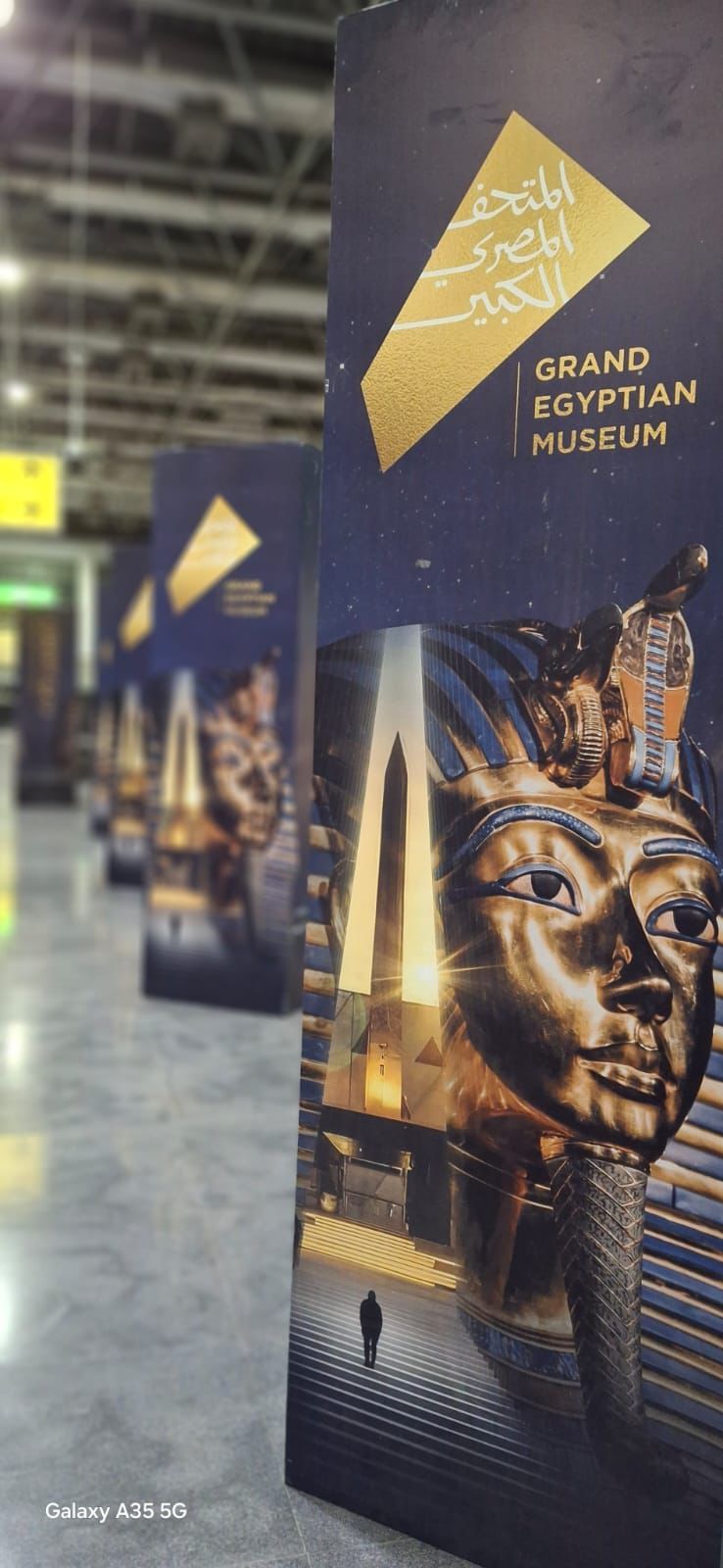 تزيين صالة كبار الزوار بمطار القاهرة الدولي (7) تزيين صالة كبار الزوار بمطار القاهرة الدولي (7)