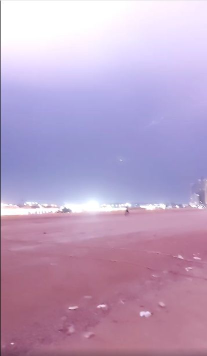 سماء الاسكندرية تضيء بالبرق والرعد سماء الاسكندرية تضيء بالبرق والرعد