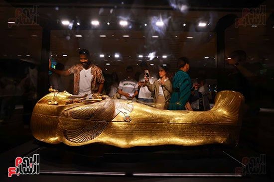 تمثال الملك تمثال الملك