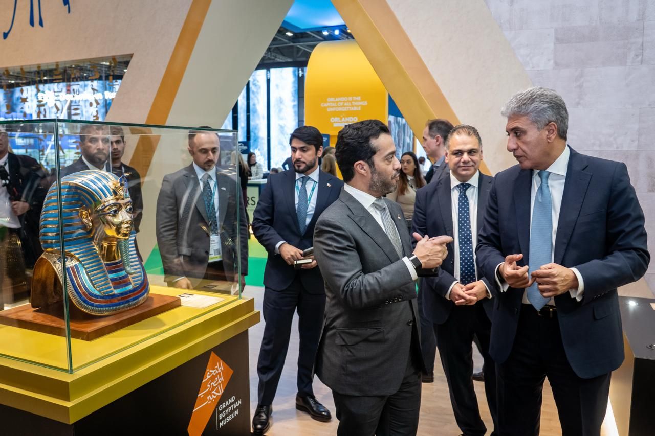 وصول شريف فتحي وزير السياحة والآثار للجناح المصري المُشارك في البورصة وصول شريف فتحي وزير السياحة والآثار للجناح المصري المُشارك في البورصة