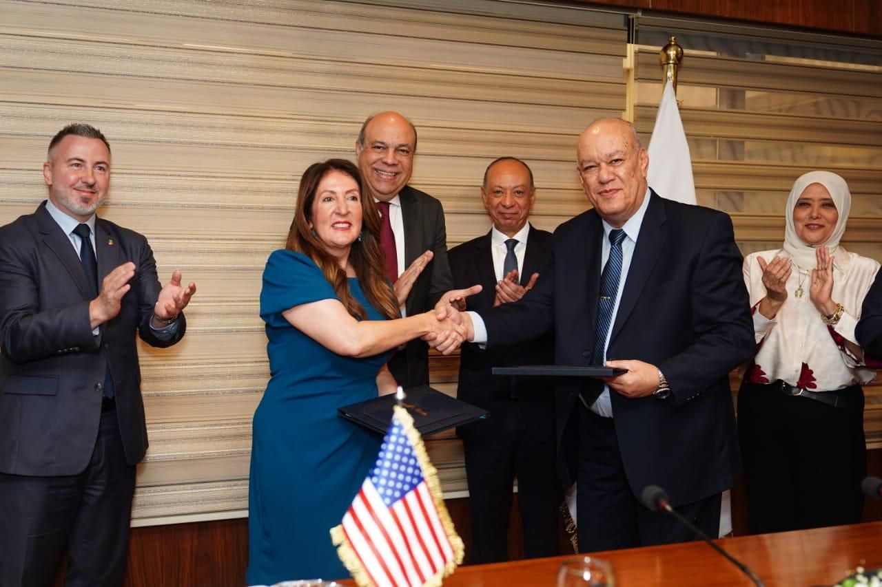 d87954f3-eb82-4277-92cb-b6dfd0e73644 d87954f3-eb82-4277-92cb-b6dfd0e73644