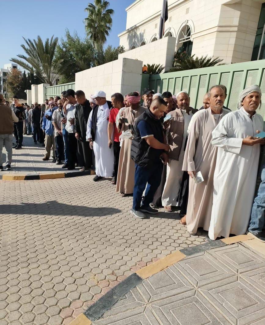 طوابير المصريين في الاردن طوابير المصريين في الاردن