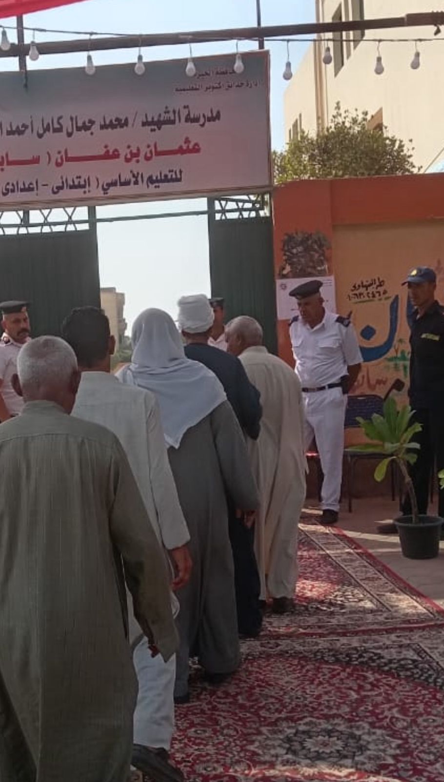 لجان حدائق اكتوبر والفردوس والرماية تشهد إقبالا للتصويت بانتخابات النواب (4)