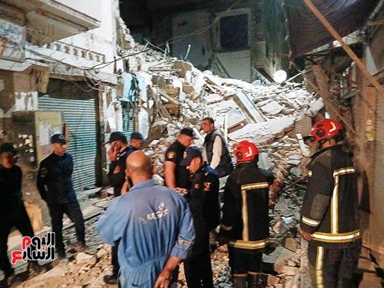 الحماية-المدنية-فى-موقع-انهيار-العقار