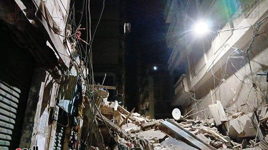 عقار الإسكندرية المنهار (2) عقار الإسكندرية المنهار (2)