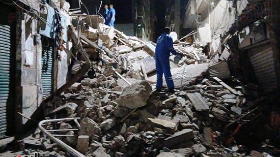 عقار الإسكندرية المنهار (1) عقار الإسكندرية المنهار (1)