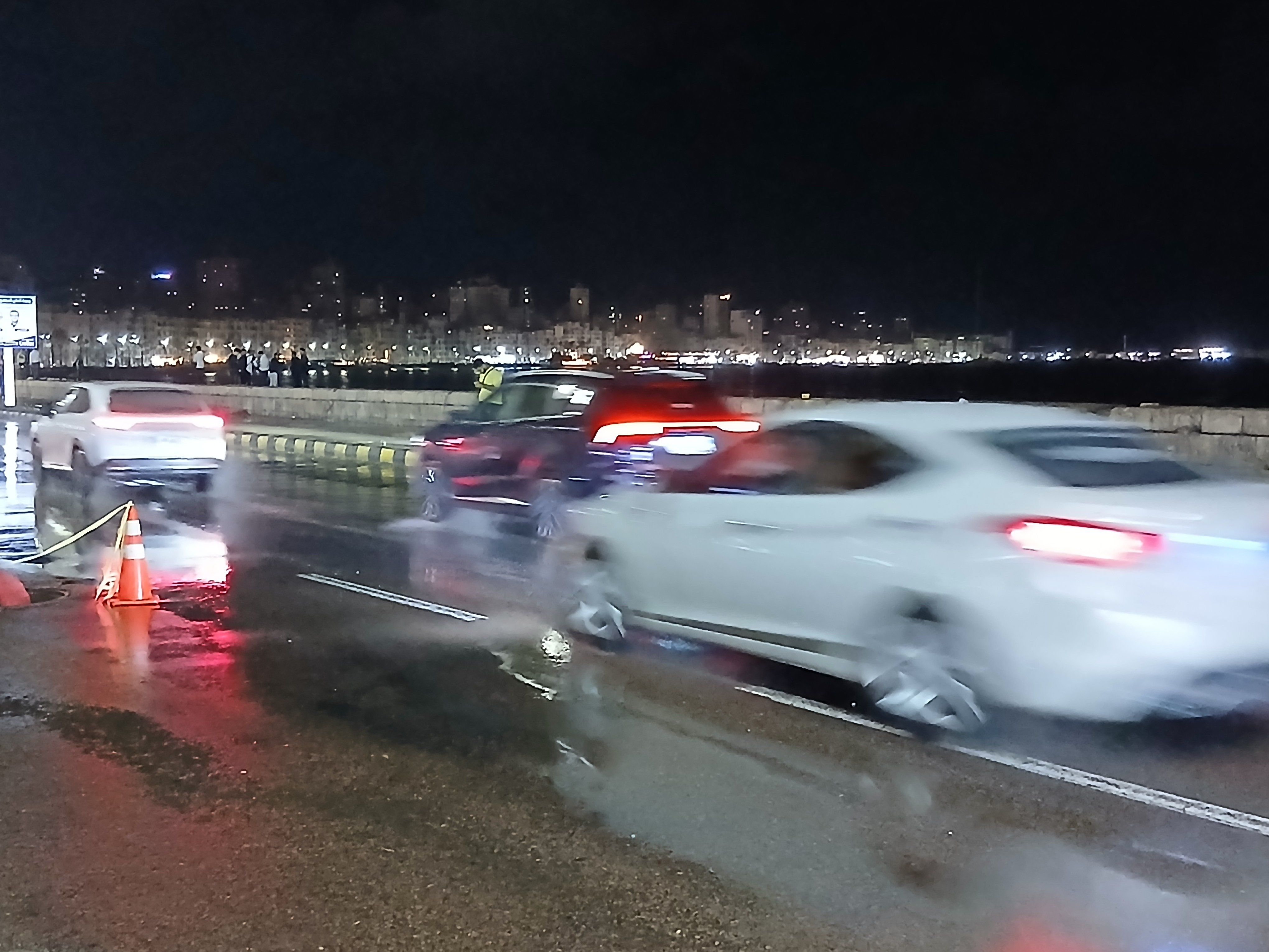 الأمطار الغزيرة في الإسكندرية الأمطار الغزيرة في الإسكندرية