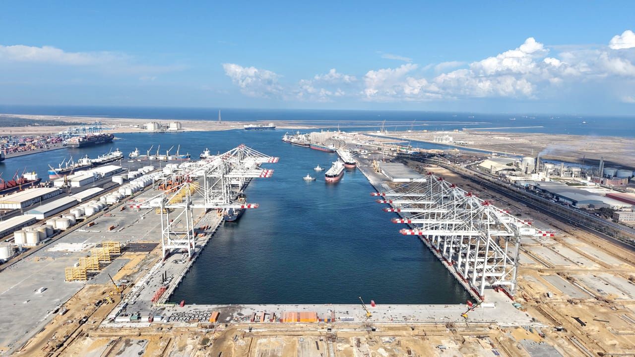 أعمال الحاويات أعمال الحاويات