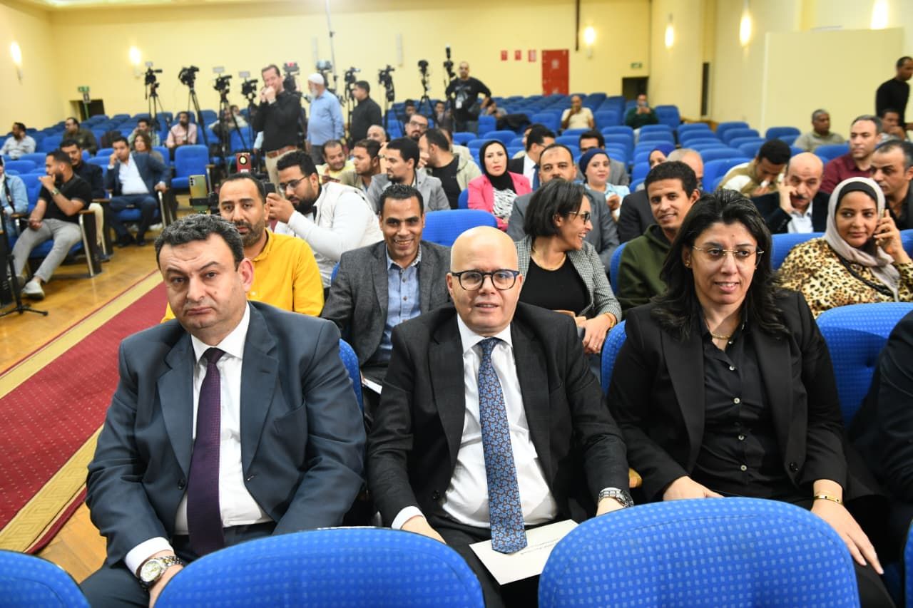 جانب من الحضور فيس المؤتمر (8)