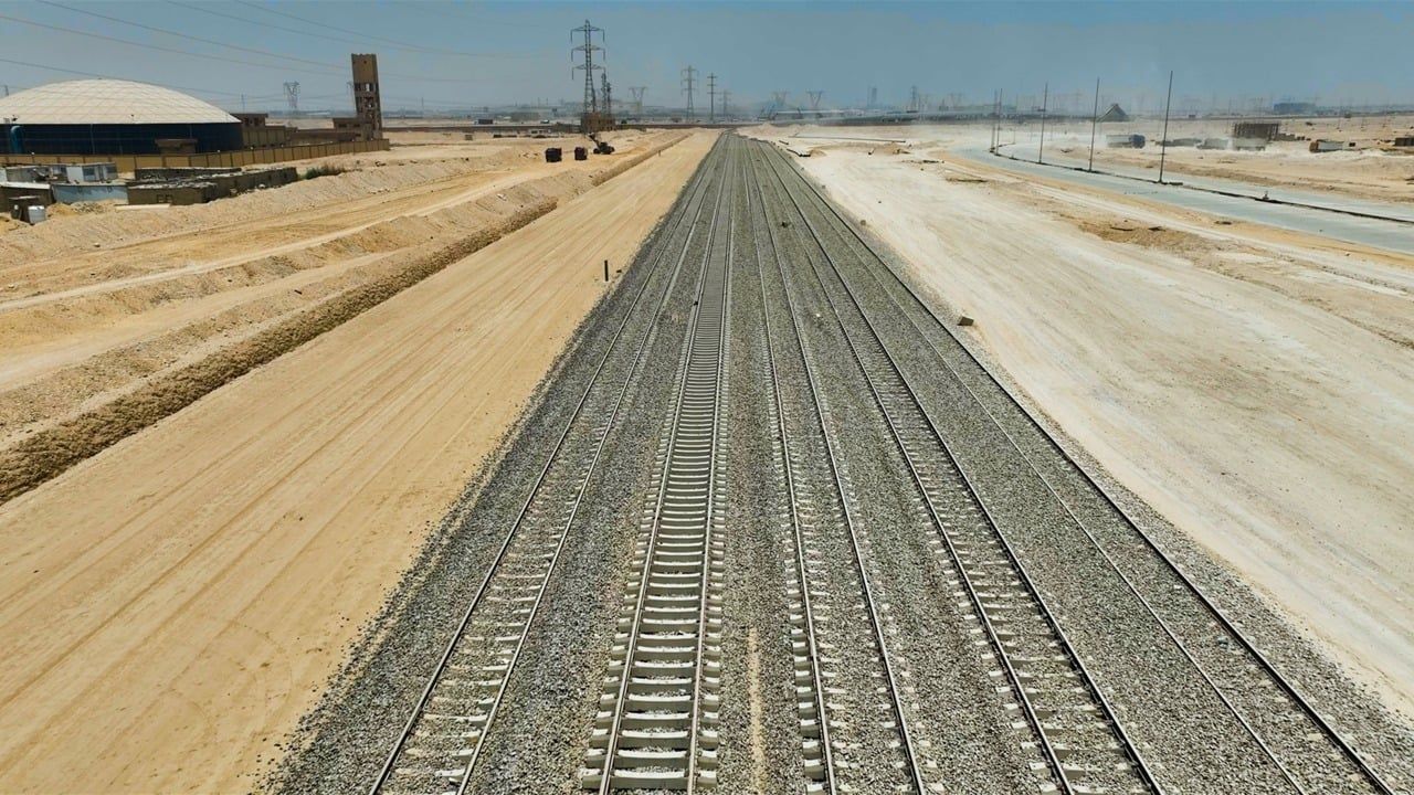 تطوير ميناء السخنة (2)