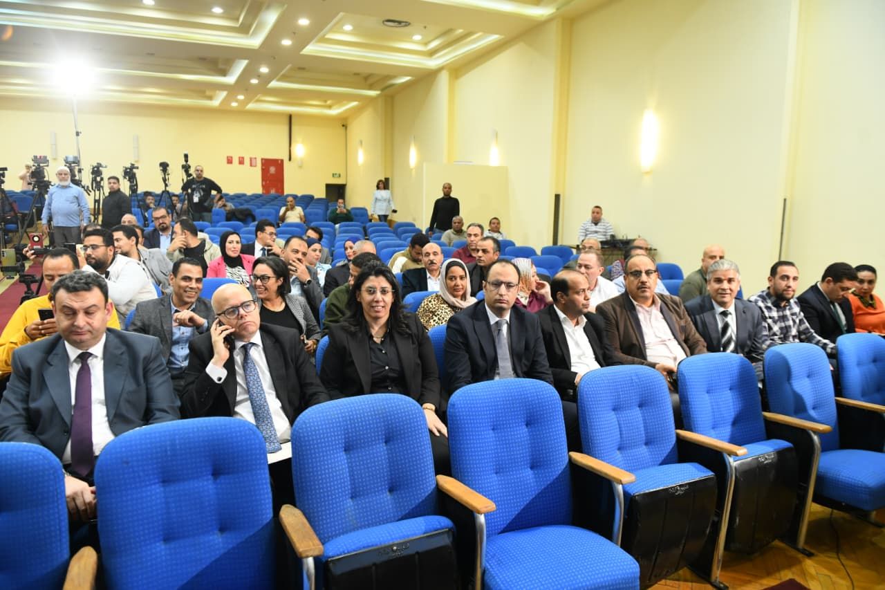 جانب من الحضور فيس المؤتمر (5)