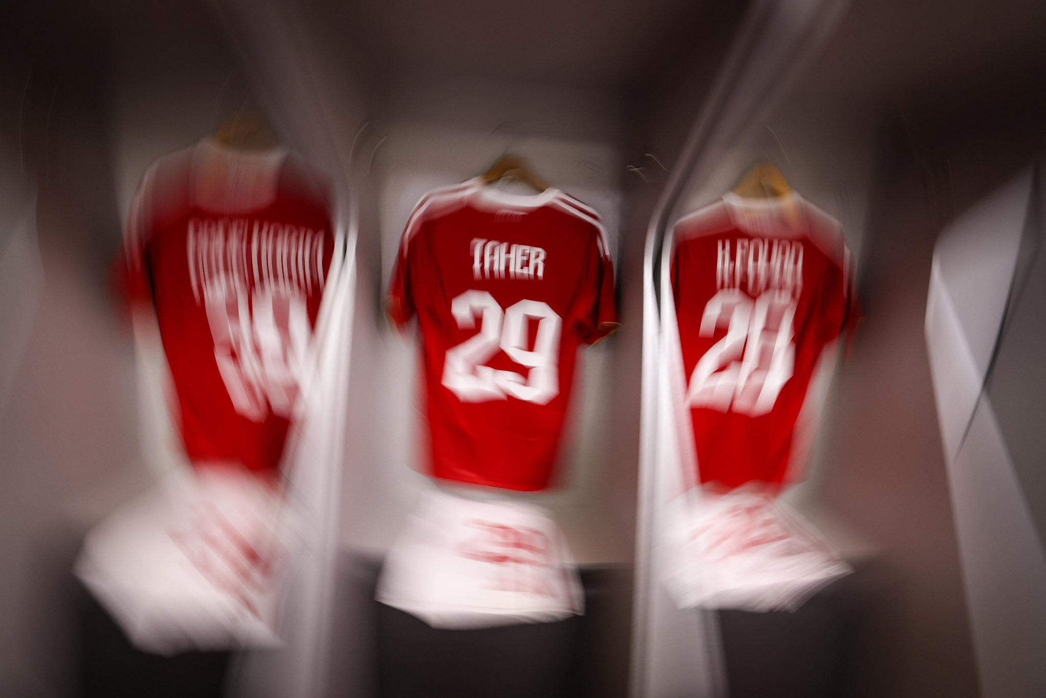 غرفة ملابس النادي الاهلي غرفة ملابس النادي الاهلي