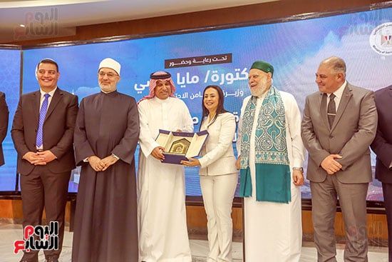 وزيرة التضامن تكرم ممثلى الجهات السعودية