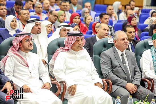 دكتور ايمن فاضل (2)