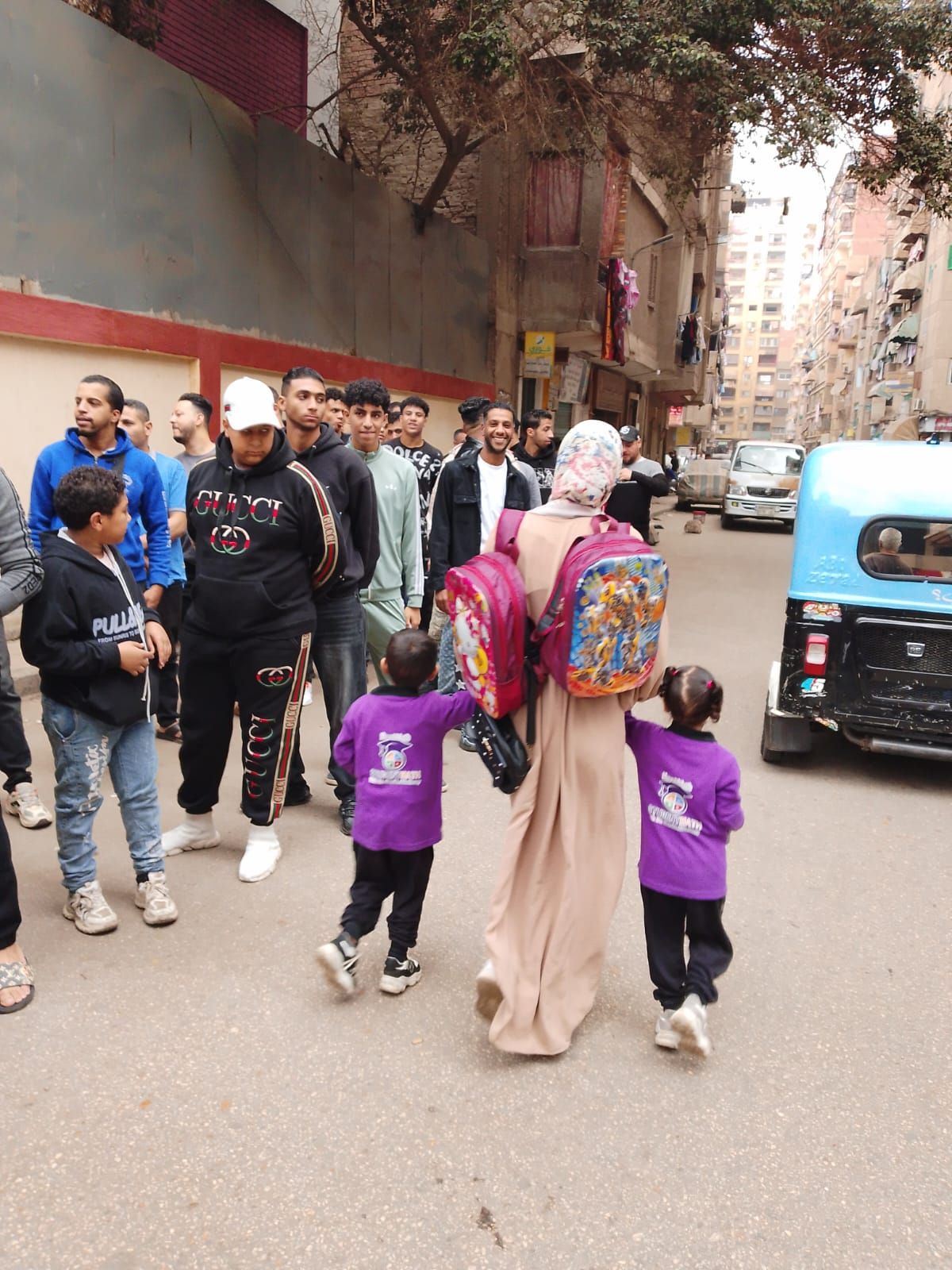 طابور الشباب أمام لجان الانتخابات في المطرية