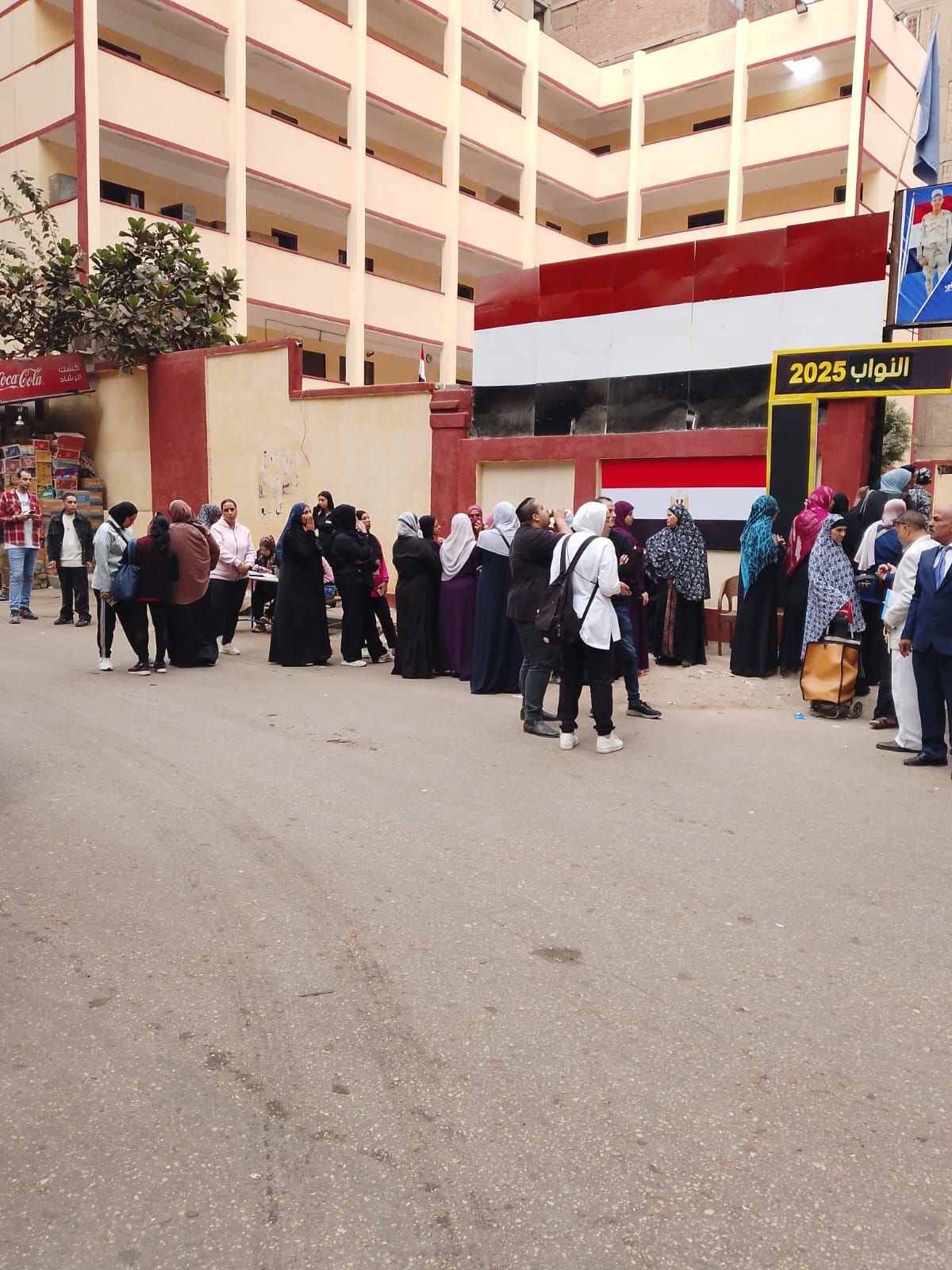 مشاركة نسائية قوية في انتخابات مجلس النواب