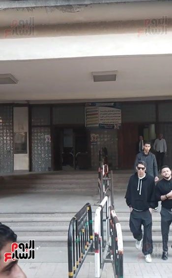 83055-صدمة-على-وجه-شريف-إكرامى-بعد-استمرار-حبس-رمضان-صبحى-لـ-30-ديسمبر-(2)