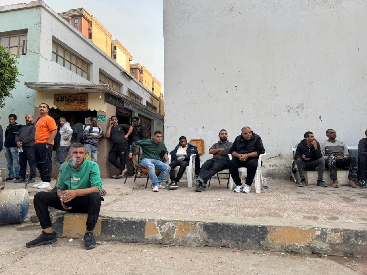 انهيار جماعي لطاقم مسلسل رمضاني بعد حريق في استوديو مصر (3)