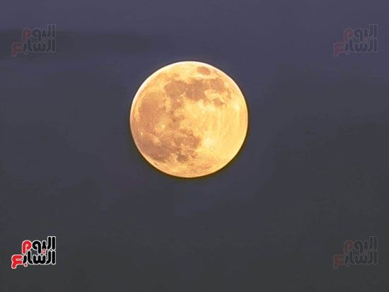 جانب-من-مشاهد-القمر جانب-من-مشاهد-القمر