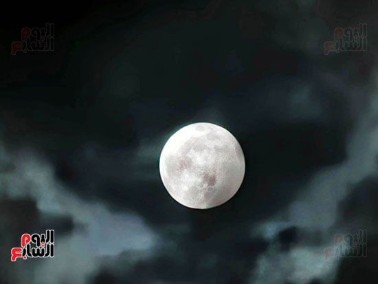 مشاهد-القمر-العملاق مشاهد-القمر-العملاق