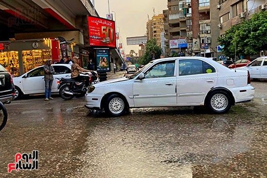 سقوط أمطار سقوط أمطار