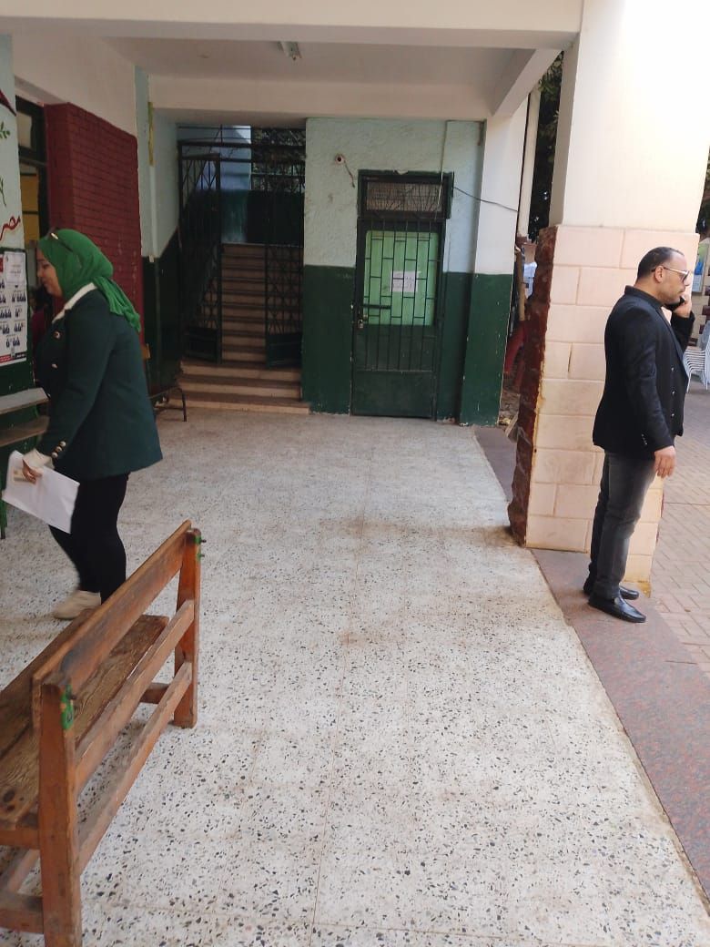 احدى لجان دائرة الوراق احدى لجان دائرة الوراق