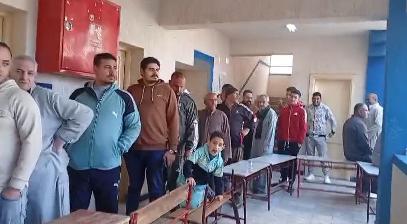 طوابير باللجان