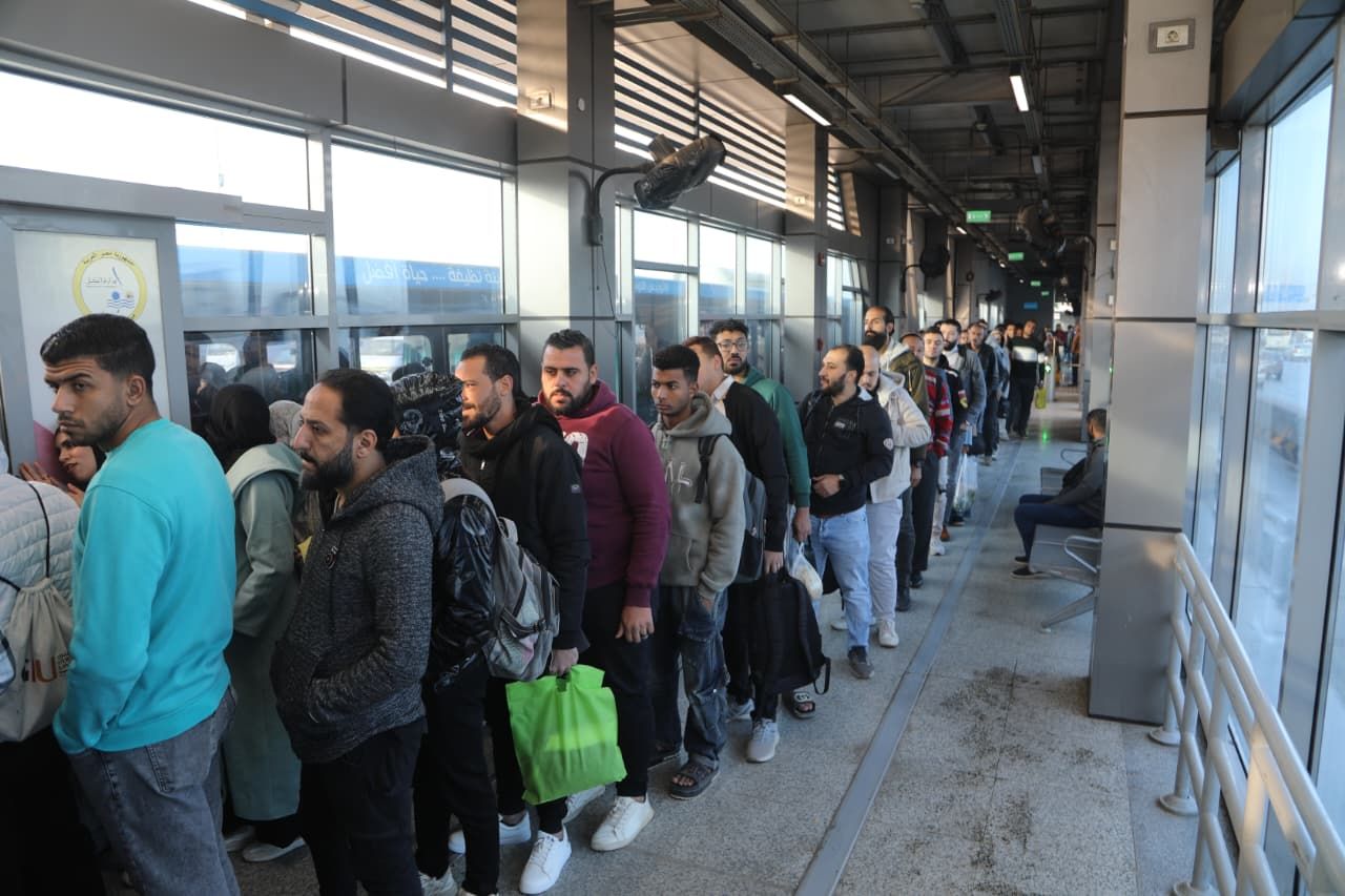 إقبال جماهيري على الاتوبيس إقبال جماهيري على الاتوبيس