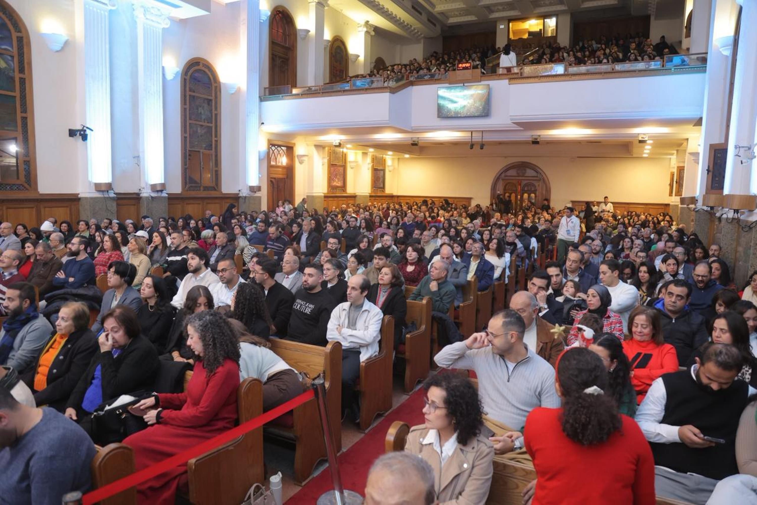 المسيحيون فى كنيسة مصر الجديدة المسيحيون فى كنيسة مصر الجديدة