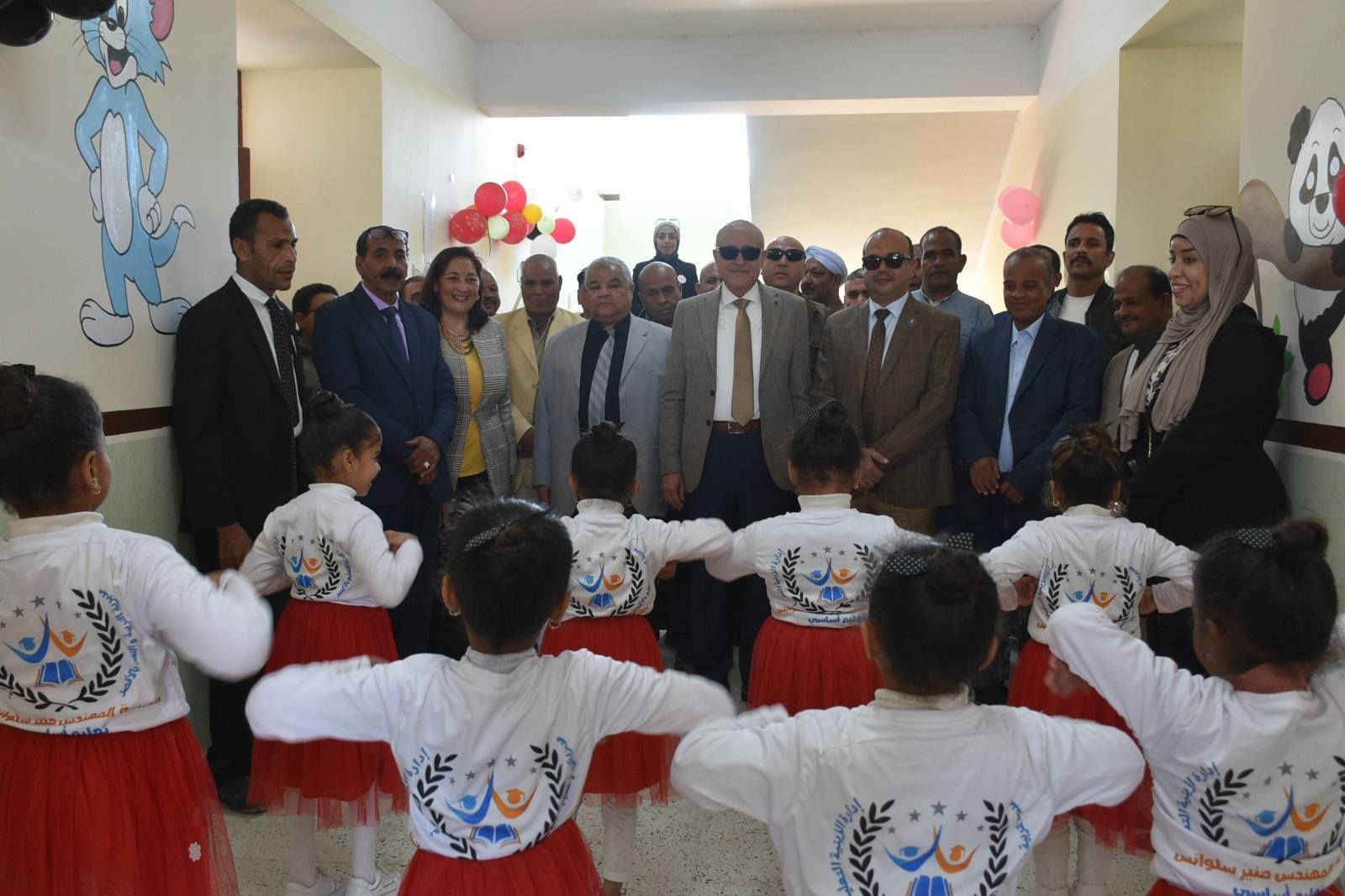 فرحة افتتاح مدارس لخدمة طلبة الزينية بالأقصر فرحة افتتاح مدارس لخدمة طلبة الزينية بالأقصر