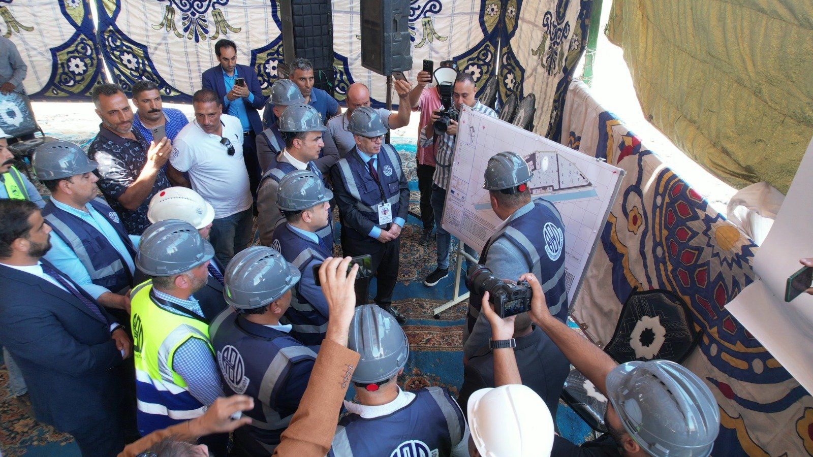 محافظ كفر الشيخ يتفقد مصثنع تدوير المخلفات الصلبة محافظ كفر الشيخ يتفقد مصثنع تدوير المخلفات الصلبة