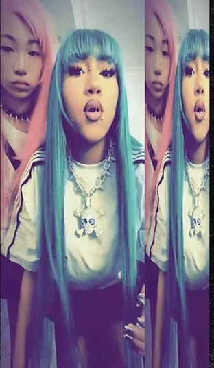 نورث ويست تثير الجدل برفقة صديقتها نورث ويست تثير الجدل برفقة صديقتها