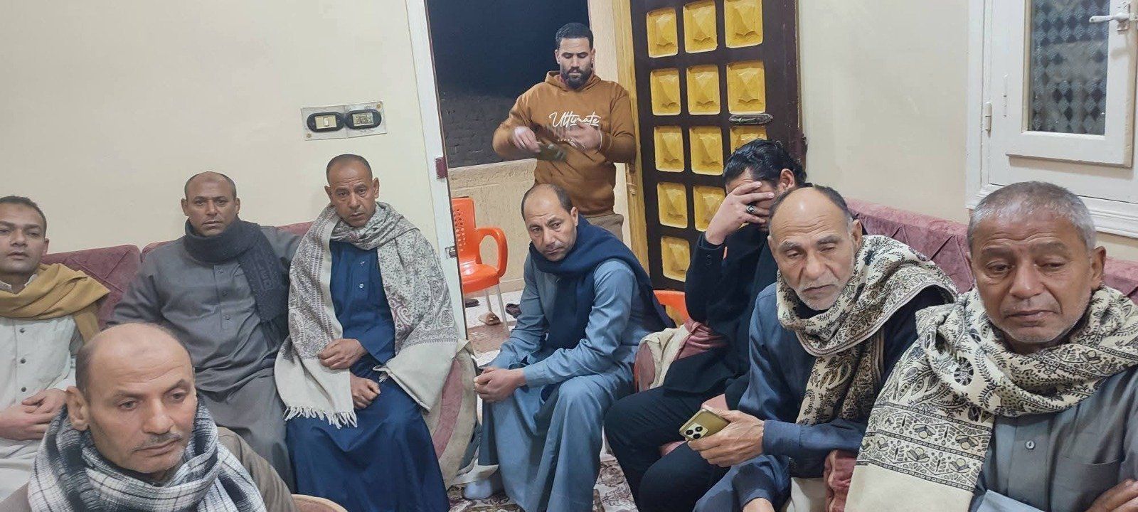 جلسة الصلح بين أسرة محمد مجدي (9) جلسة الصلح بين أسرة محمد مجدي (9)